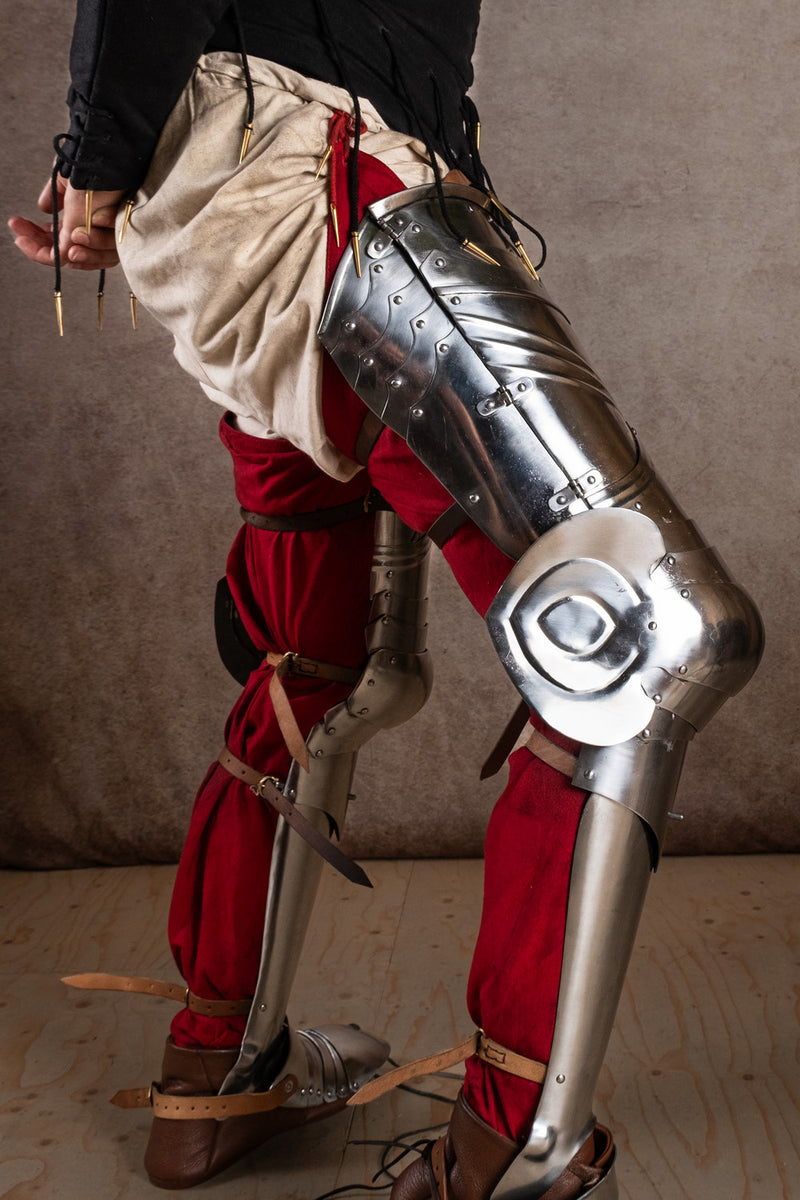 Gothic leg armor (1460–1500), 1.6 mm