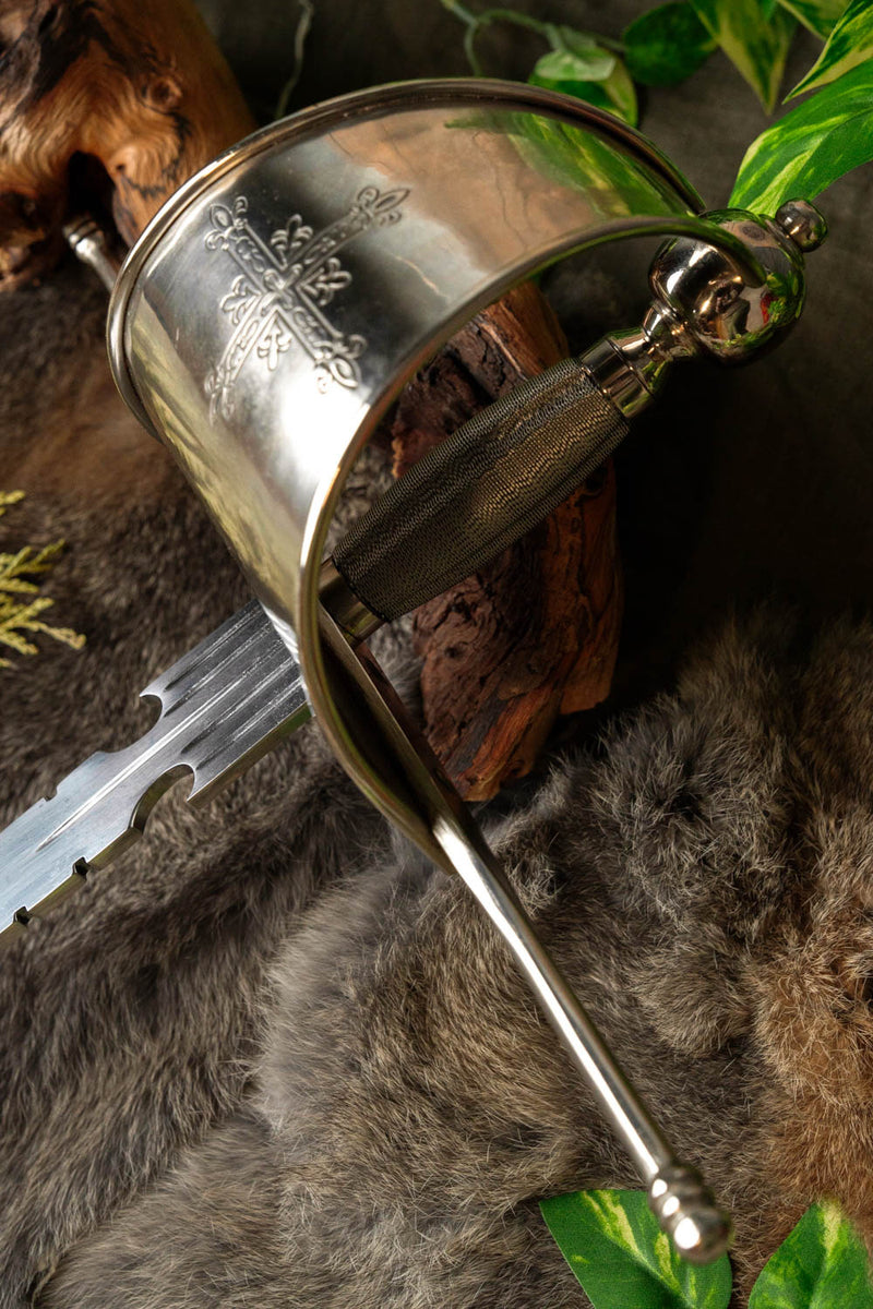 Mousquetaire main-gauche, semi-tranchant 