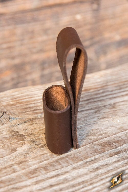 Bælteholder for 1 LARP kastekniv, brun 