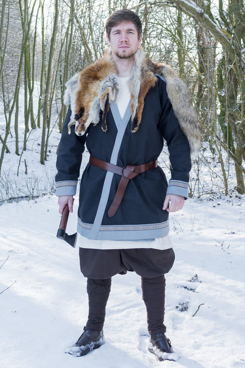 Vroegmiddeleeuwse kaftan Njord, blauw