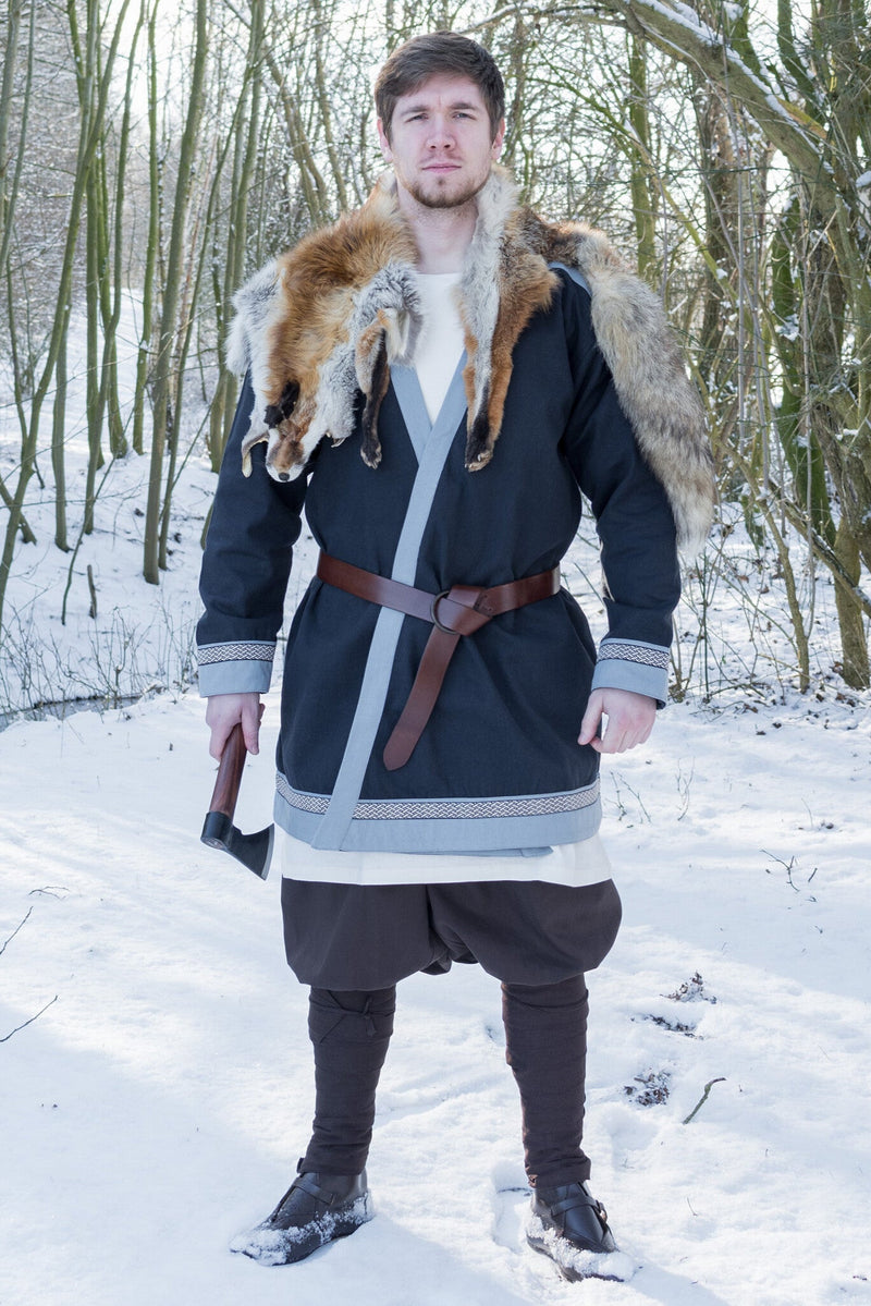 Vroegmiddeleeuwse kaftan Njord, blauw