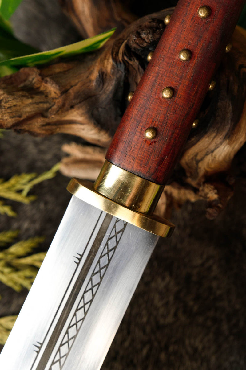 Merovingian seax British Museum, semi-sharp