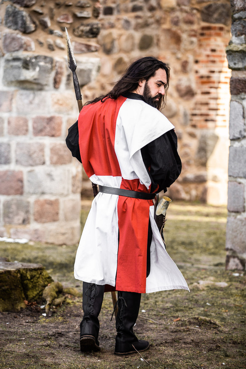 Surcoat, checked, white-red