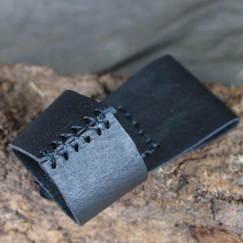 Corne à boire support Louis noir 