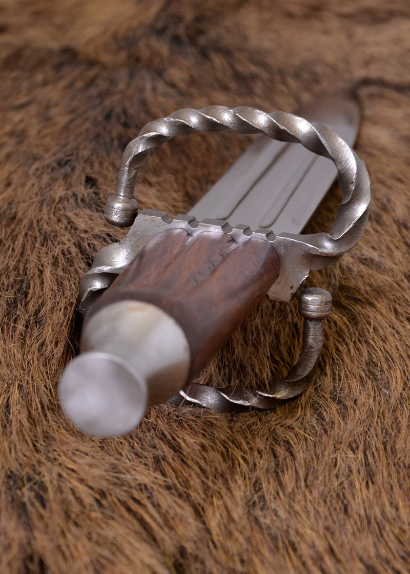 Landsknechtendolk, semi-scherp