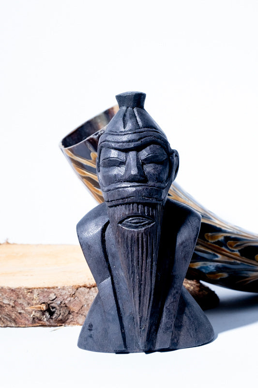 Houtsnijwerk Viking god Freyr, zwart