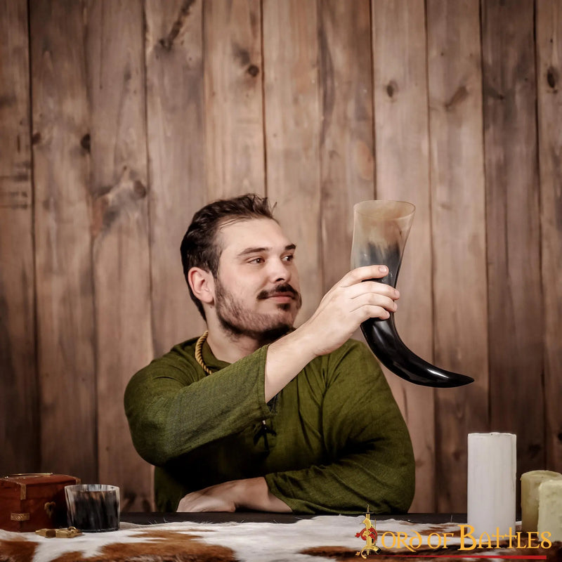 Natürliches Trinkhorn 650-1000 ml