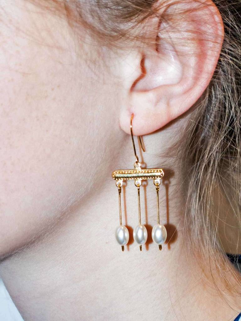 Roman earrings Vienna, gilded metal