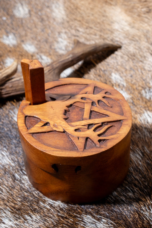 Scatola portagioie cervo e pentagramma, legna 