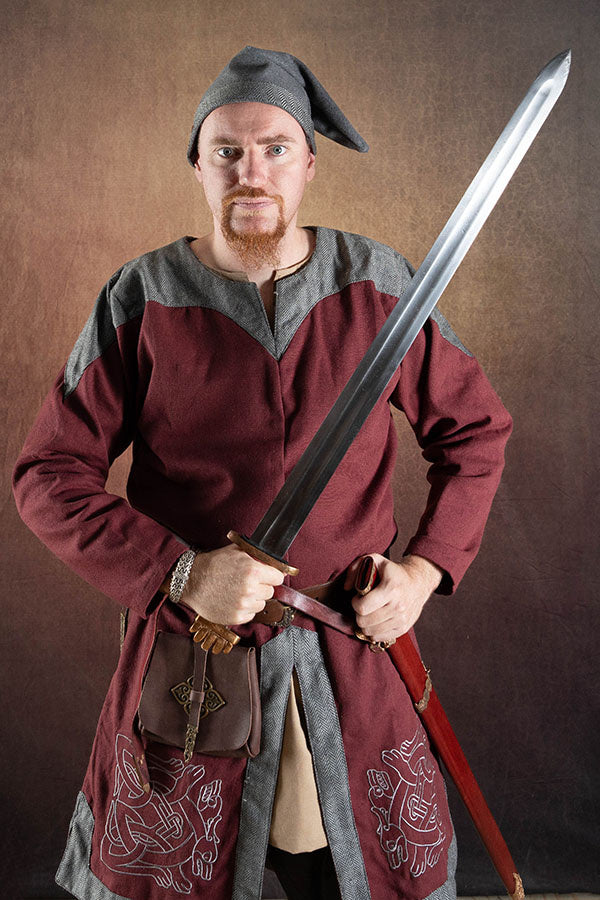 Geborduurde Norgaard tuniek, rood