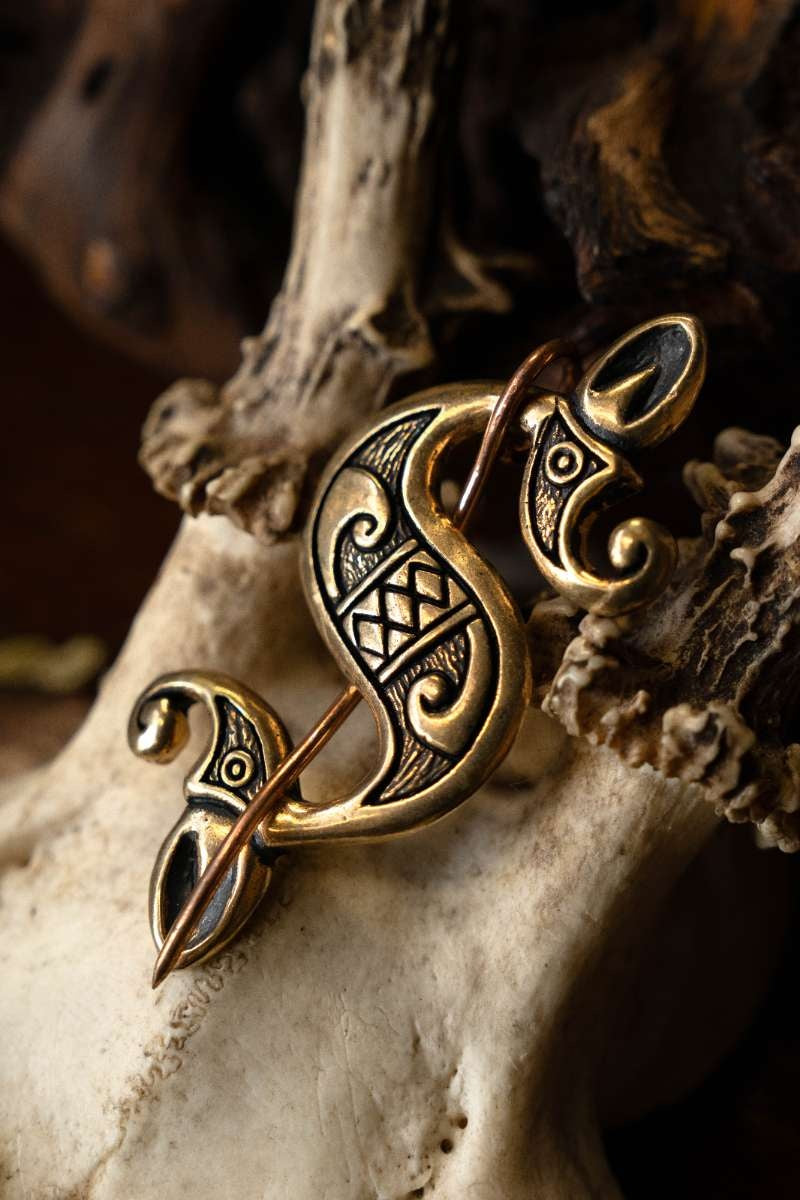 Gallo-Romeinse zeepaardfibula, brons