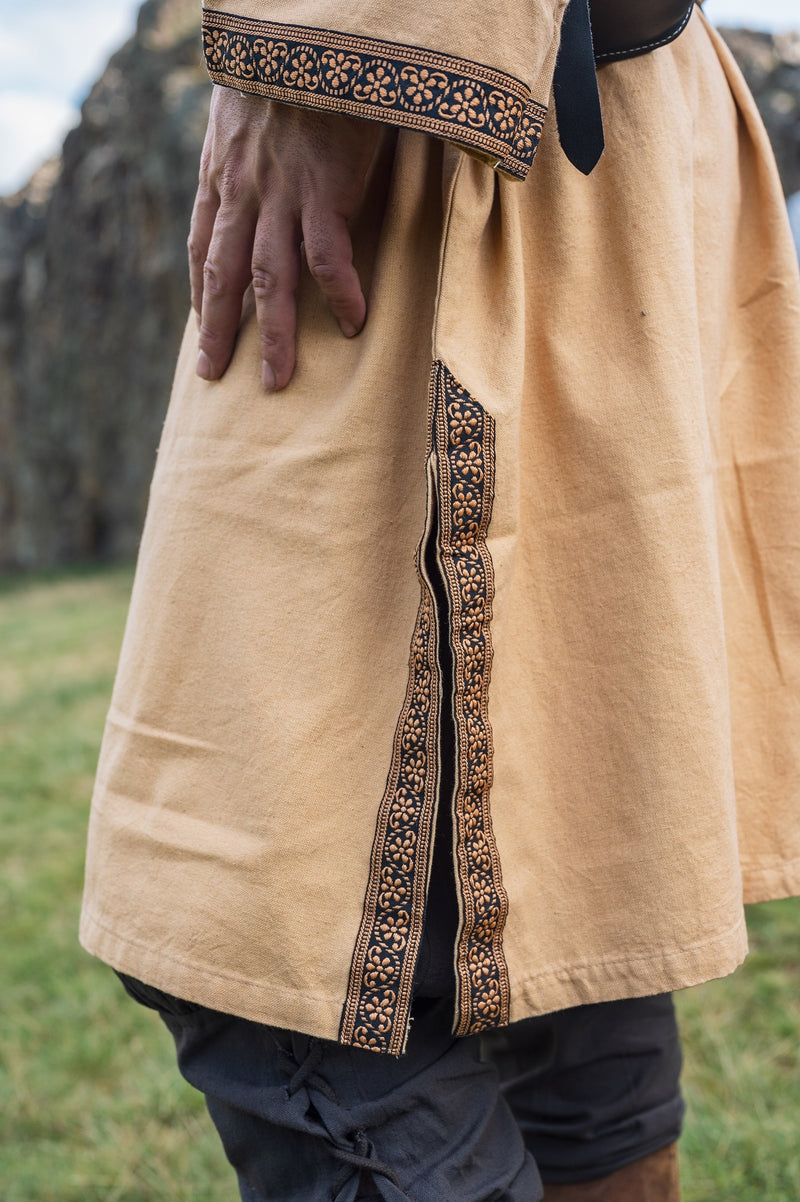 Keltische tuniek Finn, honingbruin