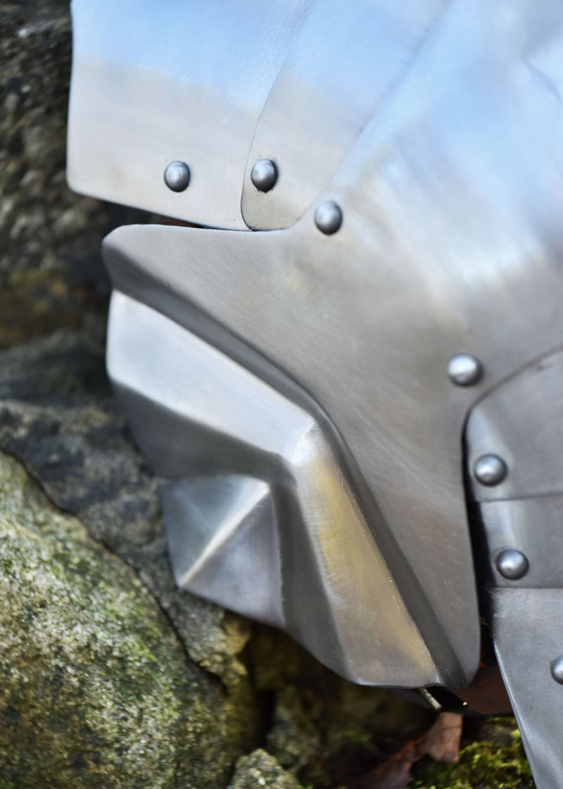 15e eeuwse poleyns, kniestukken, 1.2 mm