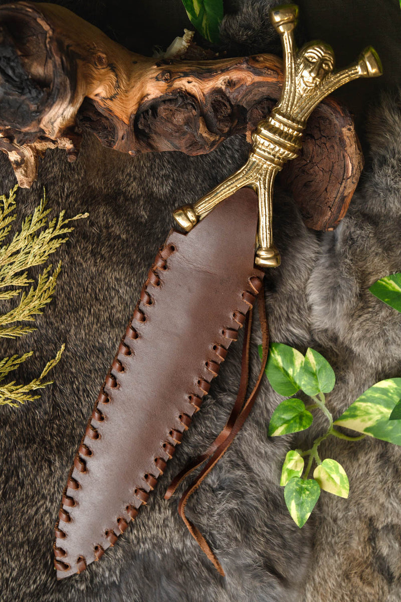 Keltisch anthropomorfisch dolk, semi-scherp