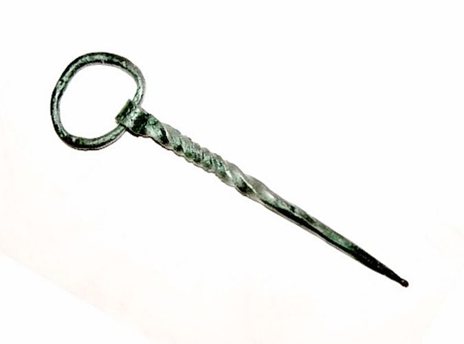 Gaelic-Viking kledingpin, ijzer