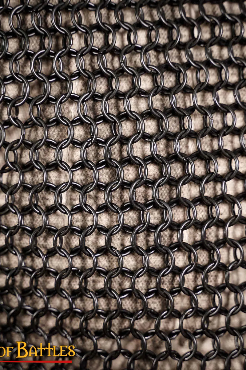 Hauberk met split, zwart, ongeklonken 10 mm