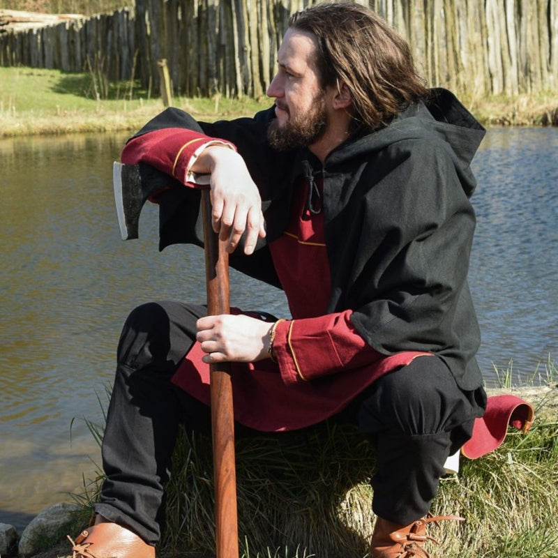 Thorsberg tuniek vissengraatmotief, rood