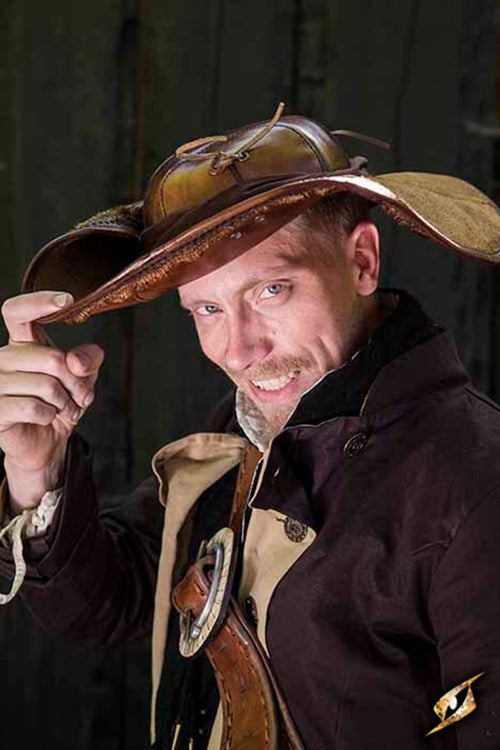 Tricorn Blackbeard, brown