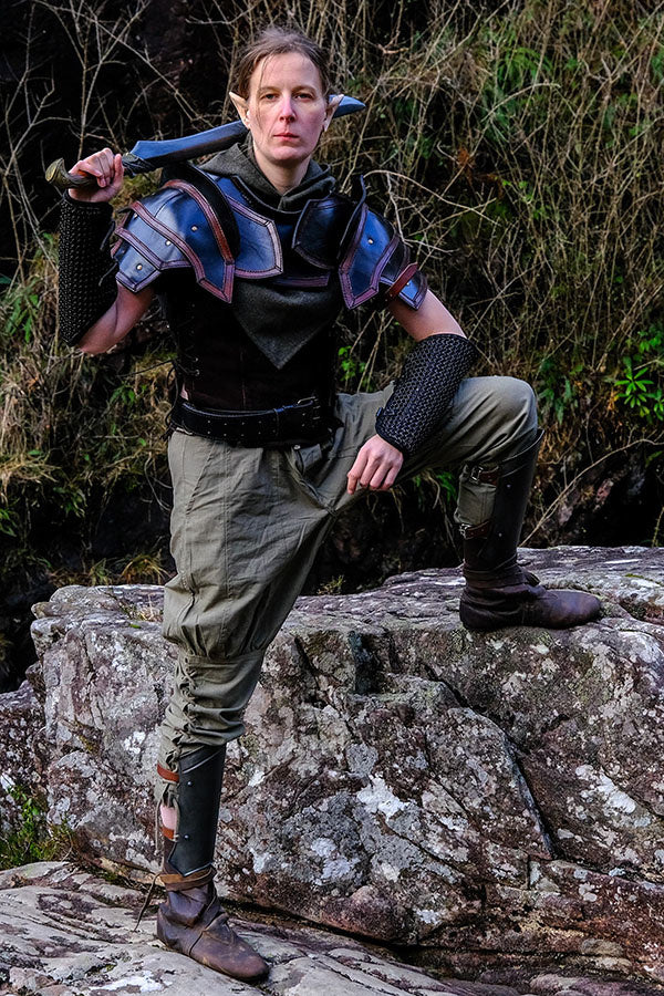 Leren pauldrons & gorget, zwart-bruin