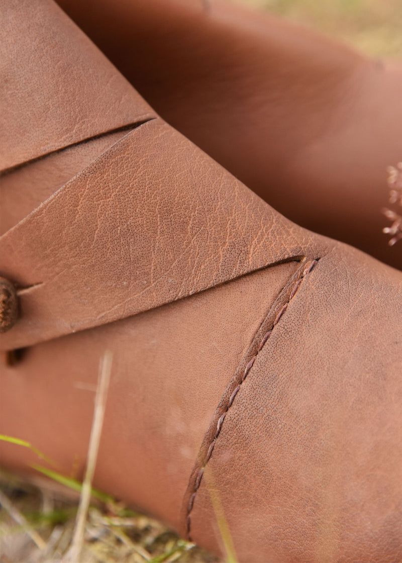 Viking schoenen Jorvik met nagels, lichtbruin