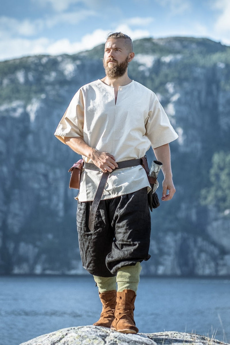 Tuniek Uhtred, crème