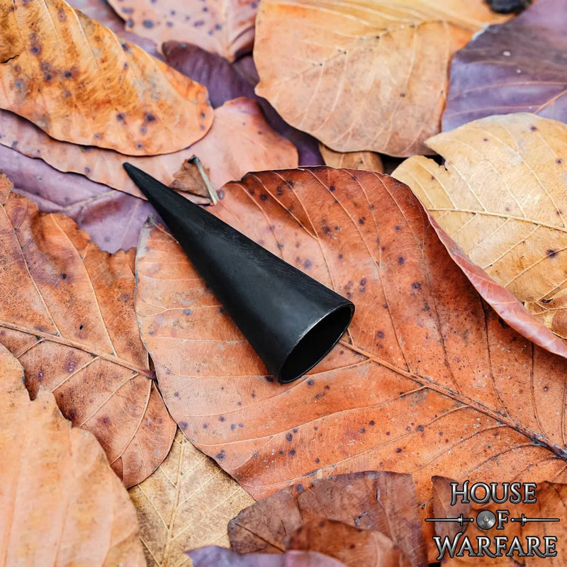 Kapturek stożkowy, ręcznie kute