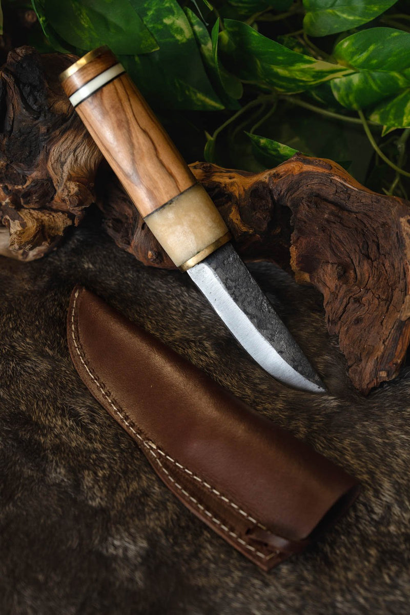 Handgesmeed Vikingmes Reykjavik, semi-scherp