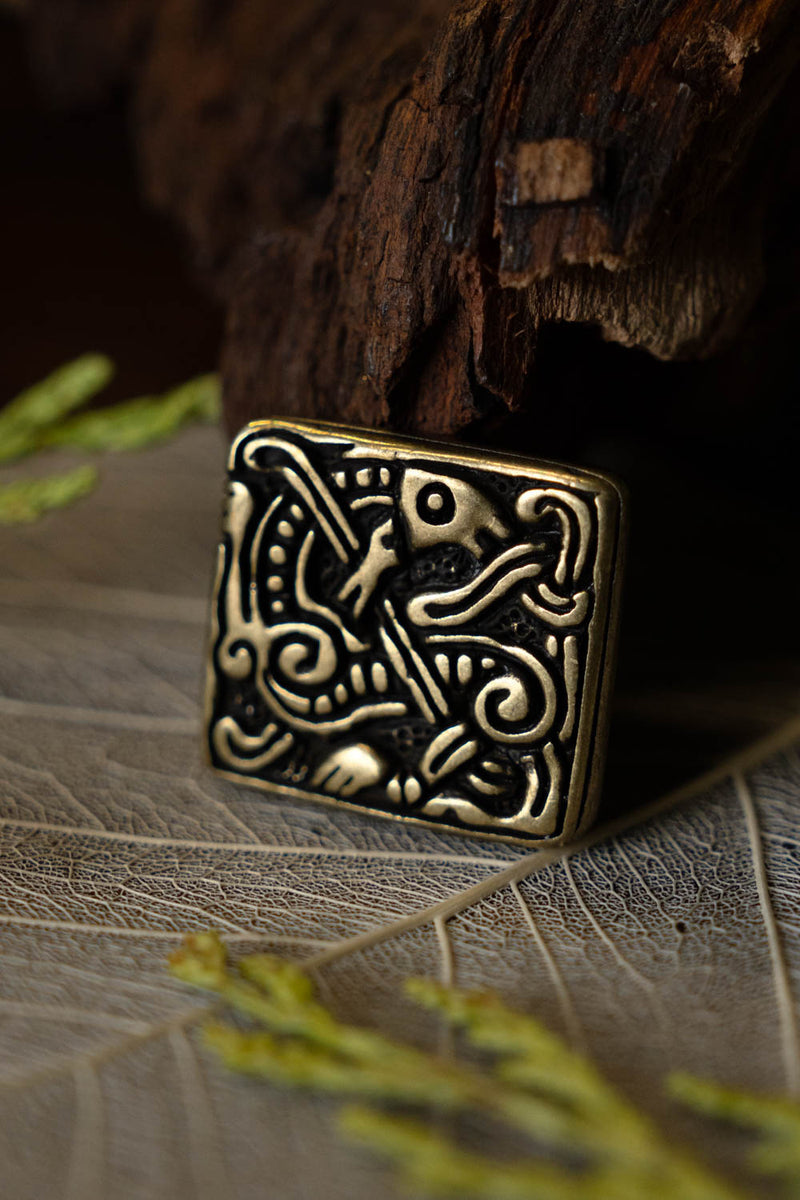 Riembeslag achteromkijkend beest