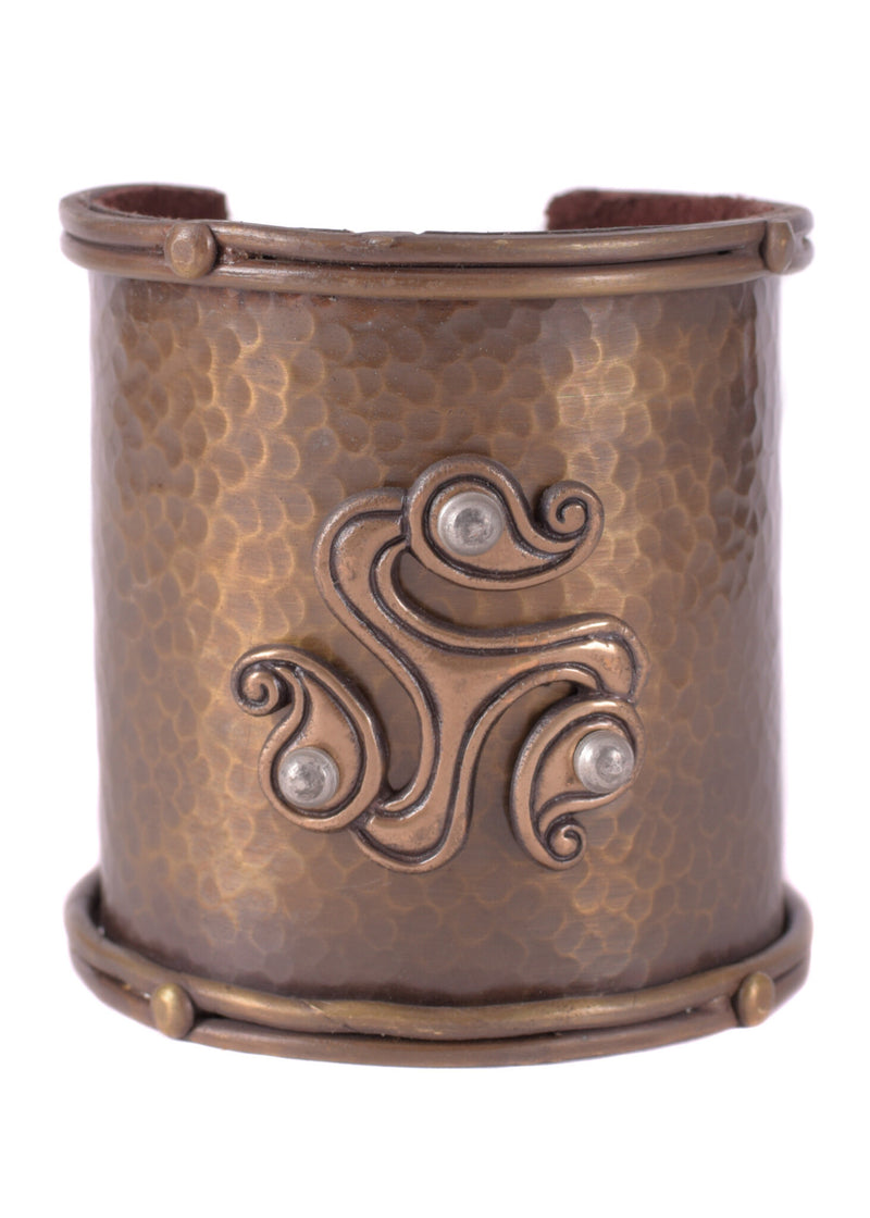 pulsera celta con triskelion, latón 