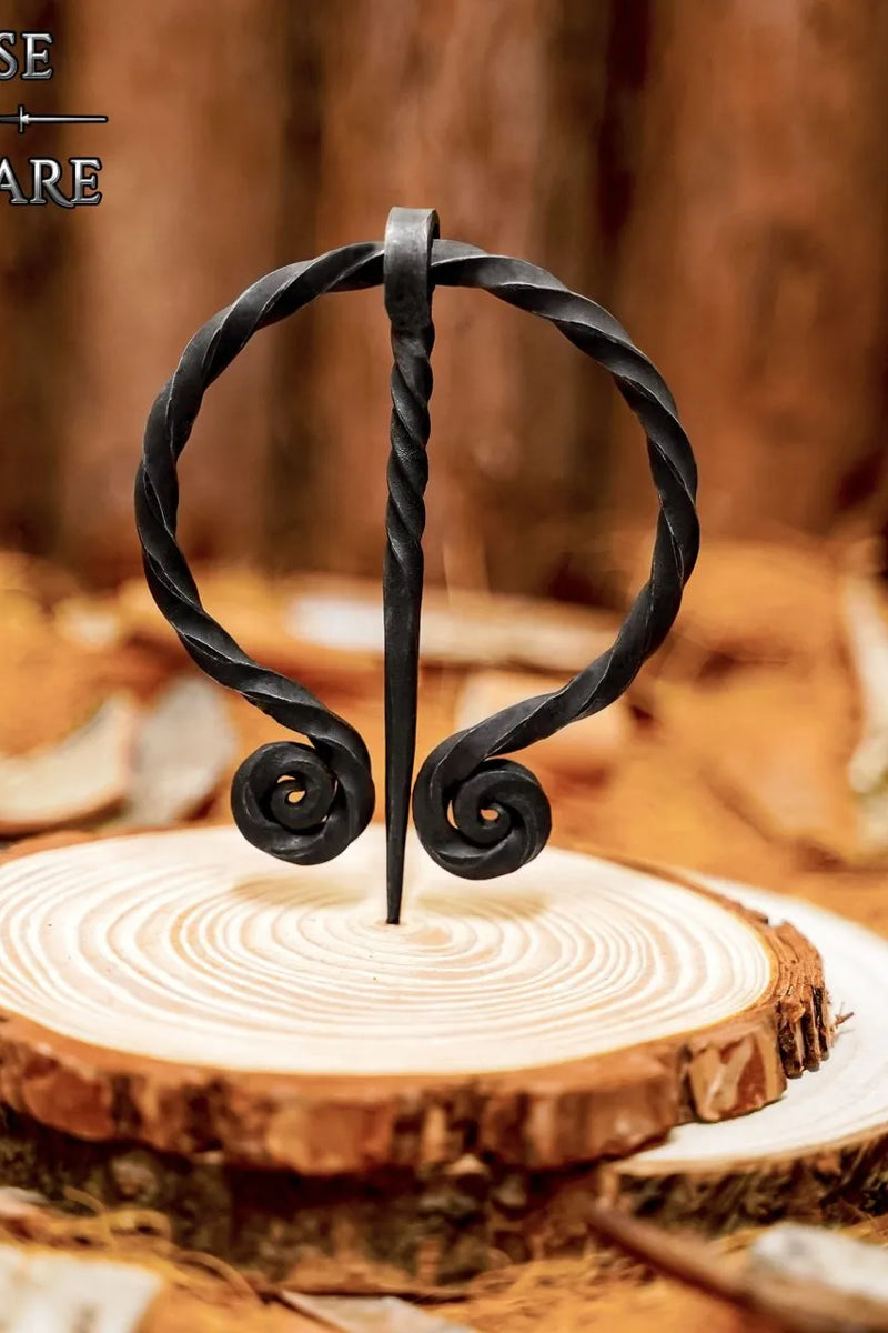 Twisted horseshoe fibula, iron