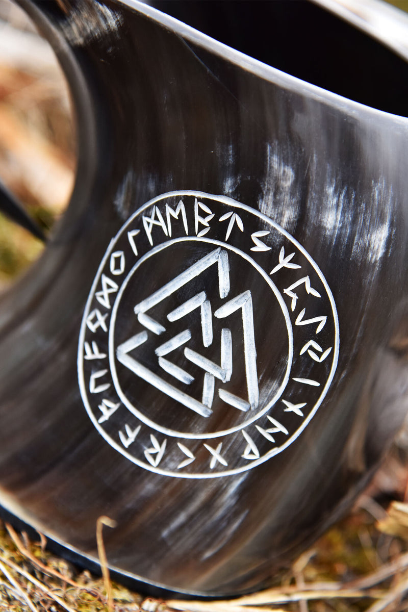 Hoornen beker Valknut, 650-1000 ml