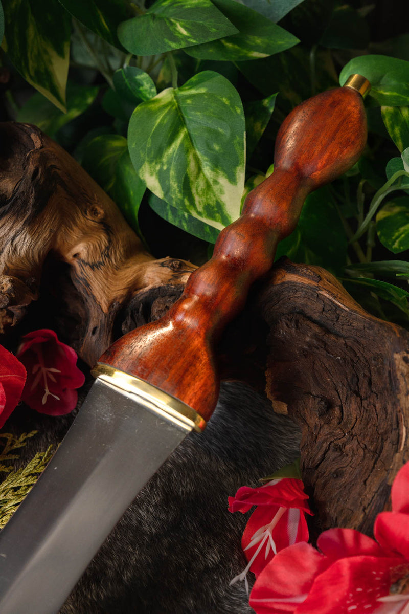 Pugio British Museum, semi-scherp