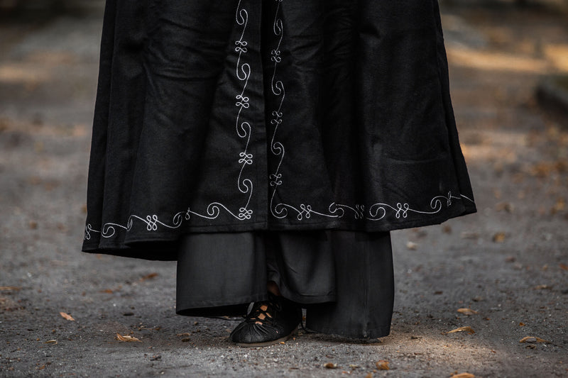 Geborduurde mantel Damia, zwart, wolmix