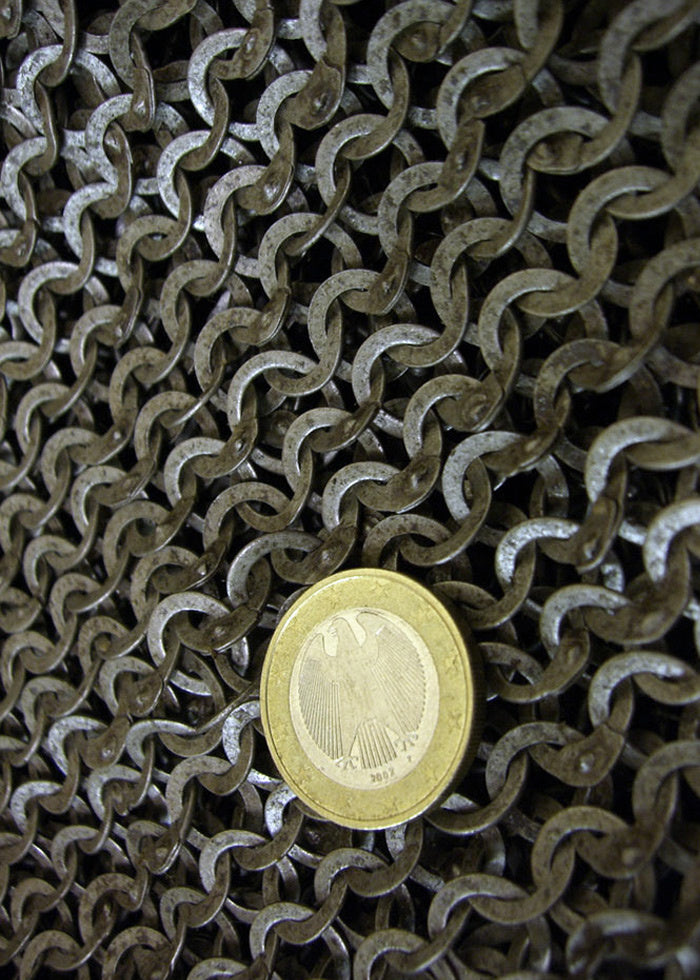 Bisschopsmantel maliënkraag platte ringen wigvormige klinknagels, 8 mm