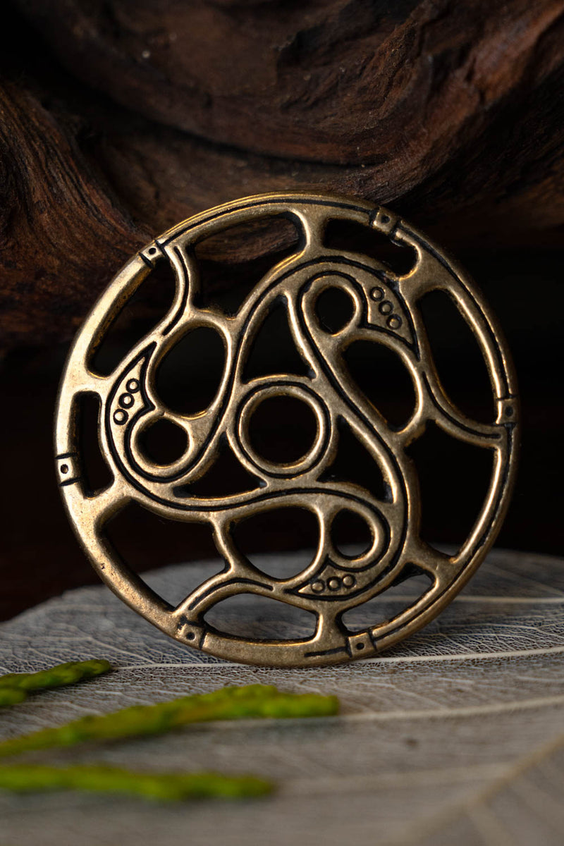 Trisquelion Zierscheibe Vendelperiode, Bronze 