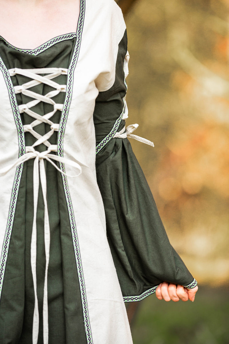 Średniowieczna sukienka Serena, zielona