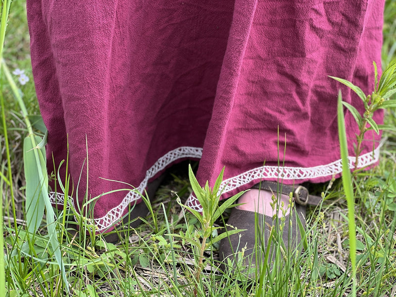 Vroegmiddeleeuwse jurk Aelswith, rood