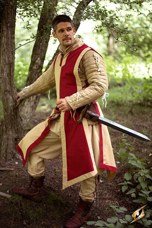 Waffenrock Geoffrey, beige-rojo 