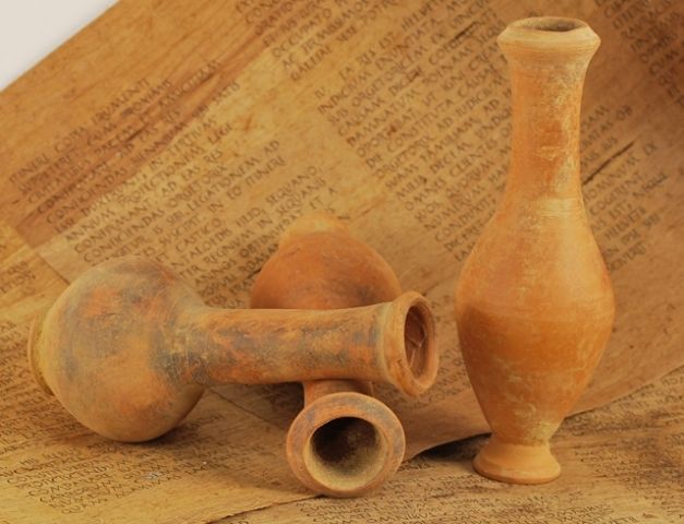 Aardewerk balsamarium