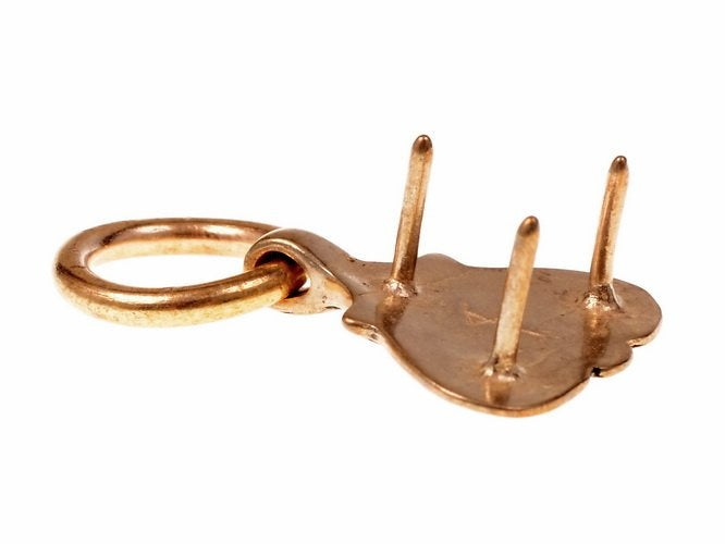 Herz -verdrängte Wikingergürtelbeschläge mit Ring