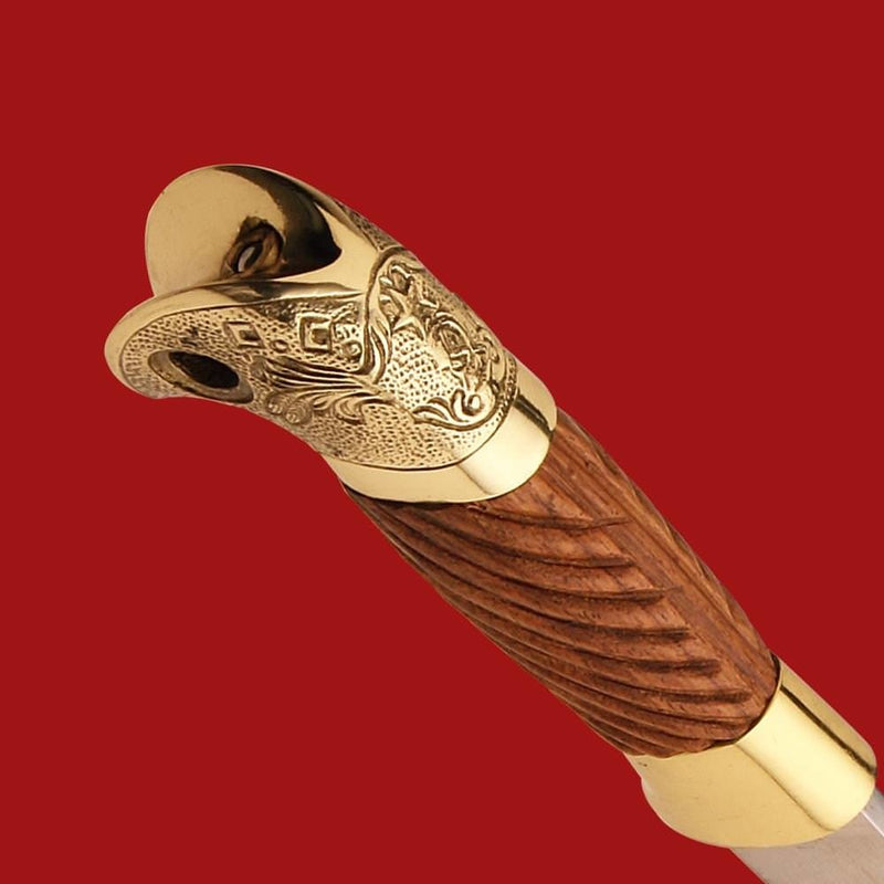 Russiske sabel shashka, halvskarpt 