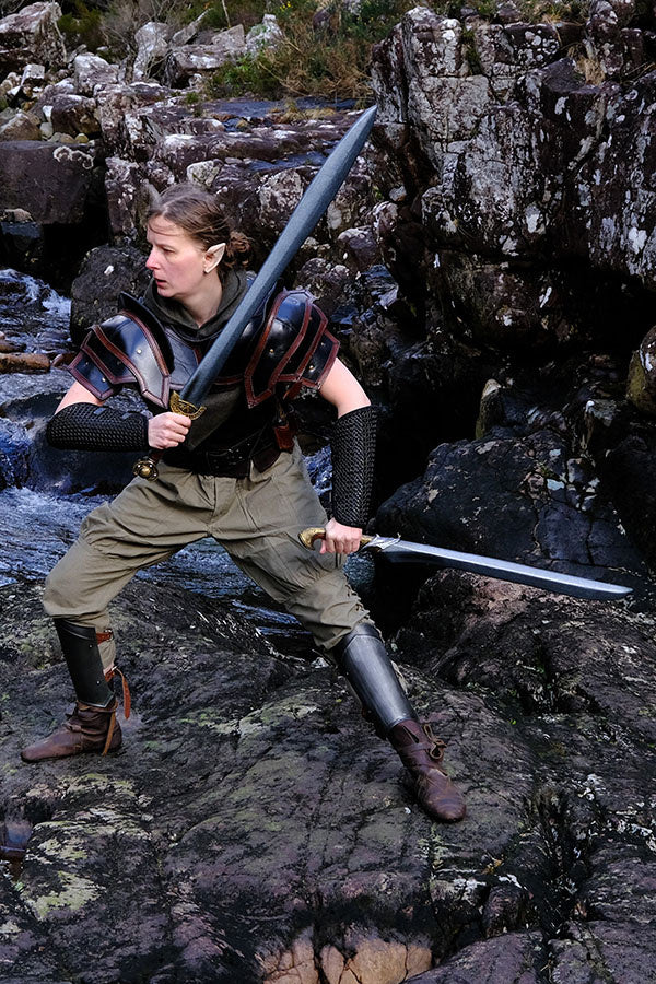 Leren pauldrons & gorget, zwart-bruin