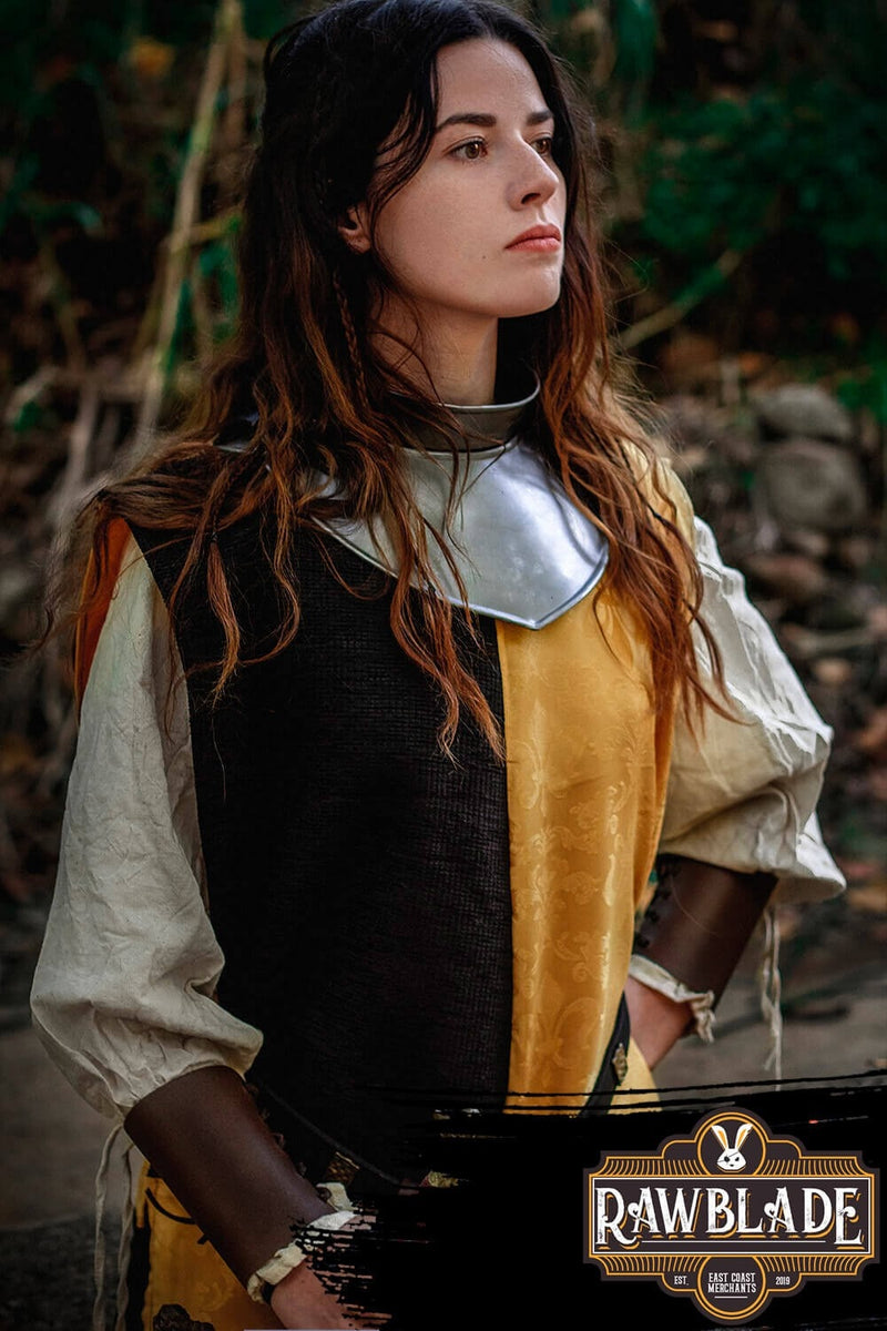 Lawrence tabardo de caballero Chessed - Amarillo 