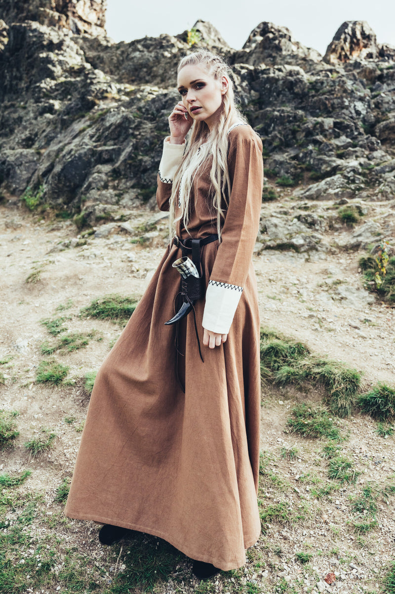 Sukienka Viking Lagertha, piasek