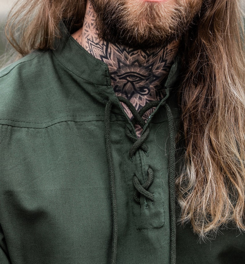 Middelalderlig skjorte med korte ærmer, grøn