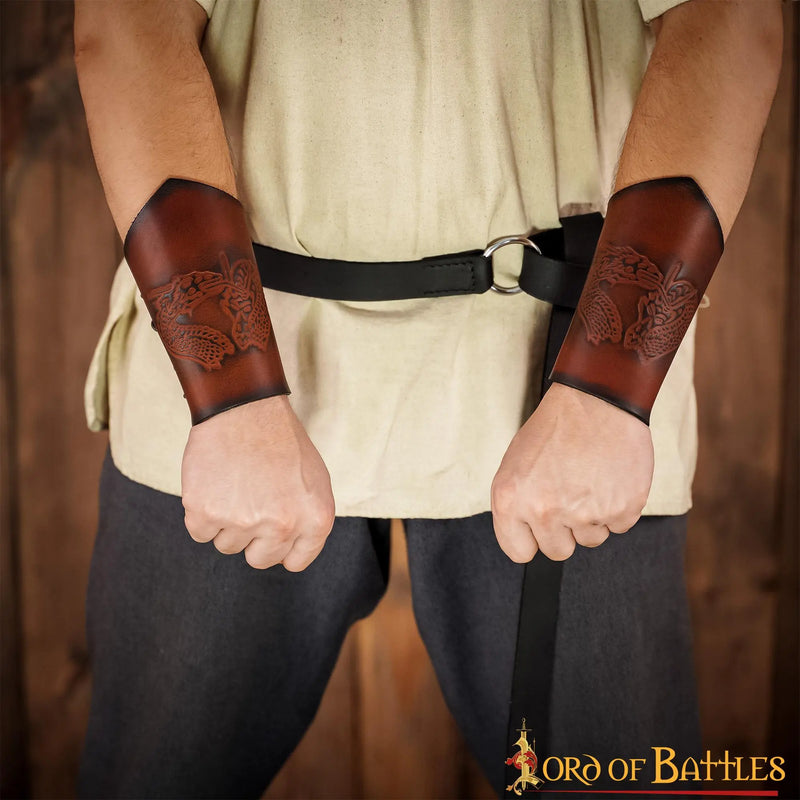 Läderarmskydd med drake, armskenor, brun 