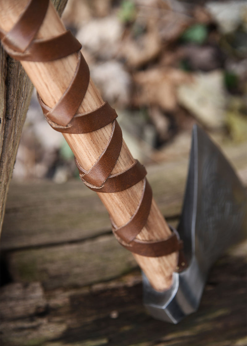 Viking bijl, type M, gegraveerd, semi-scherp