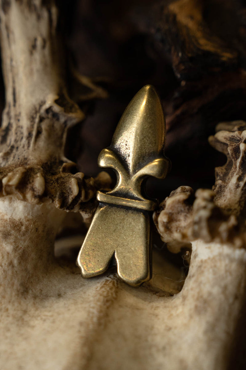 Medieval belt end (1250-1500)