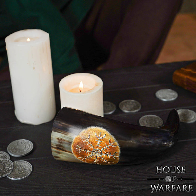 Gegraveerde drinkhoorn Vegvisir met reliëf, 300-500 ml