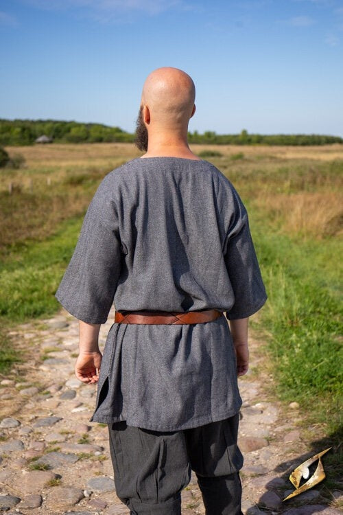 Viking tuniek Arvis, vissegraatmotief, Storm grijs